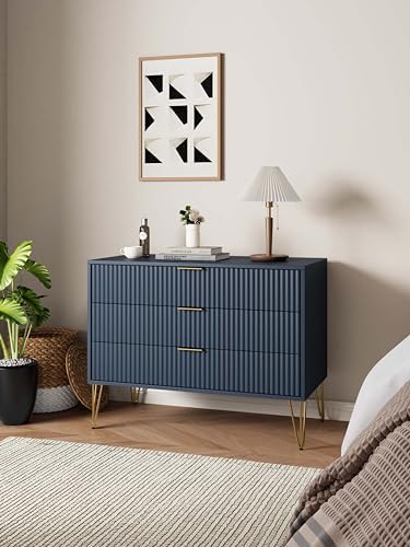 3-Drawer Dresser with Ribbed Front