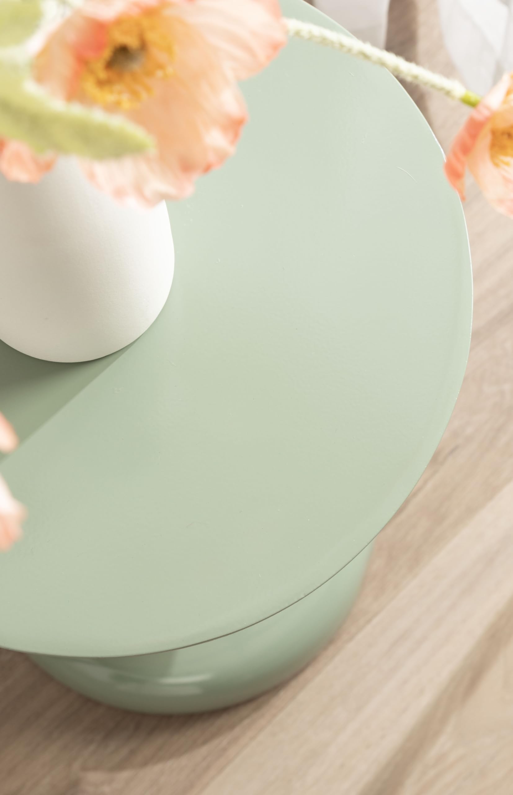 Fondi Modern Metal Round Side Table