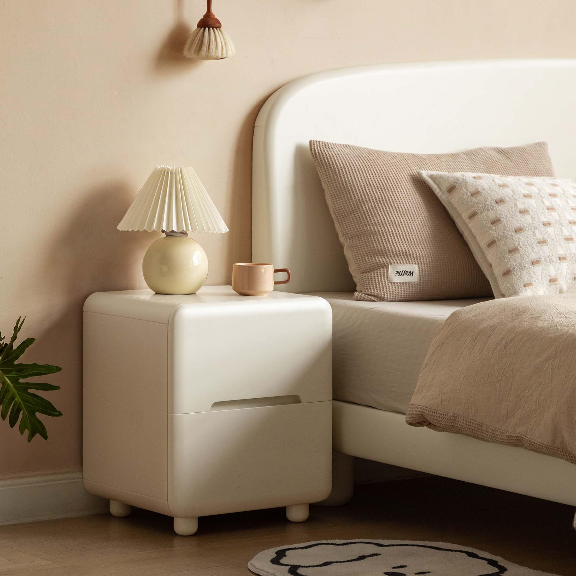 YESWOOD White Wood Nightstand with 2 Drawers, Modern Small Bedside Table, Low-Profile End Table with Rounded Corners & Hidden Handle, Cute Night Stand for Bedroom, Study(18.9" H)