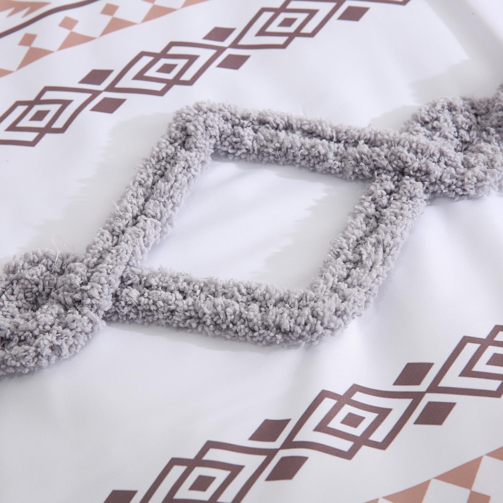 King Size Geometric Tufted Comforter Set