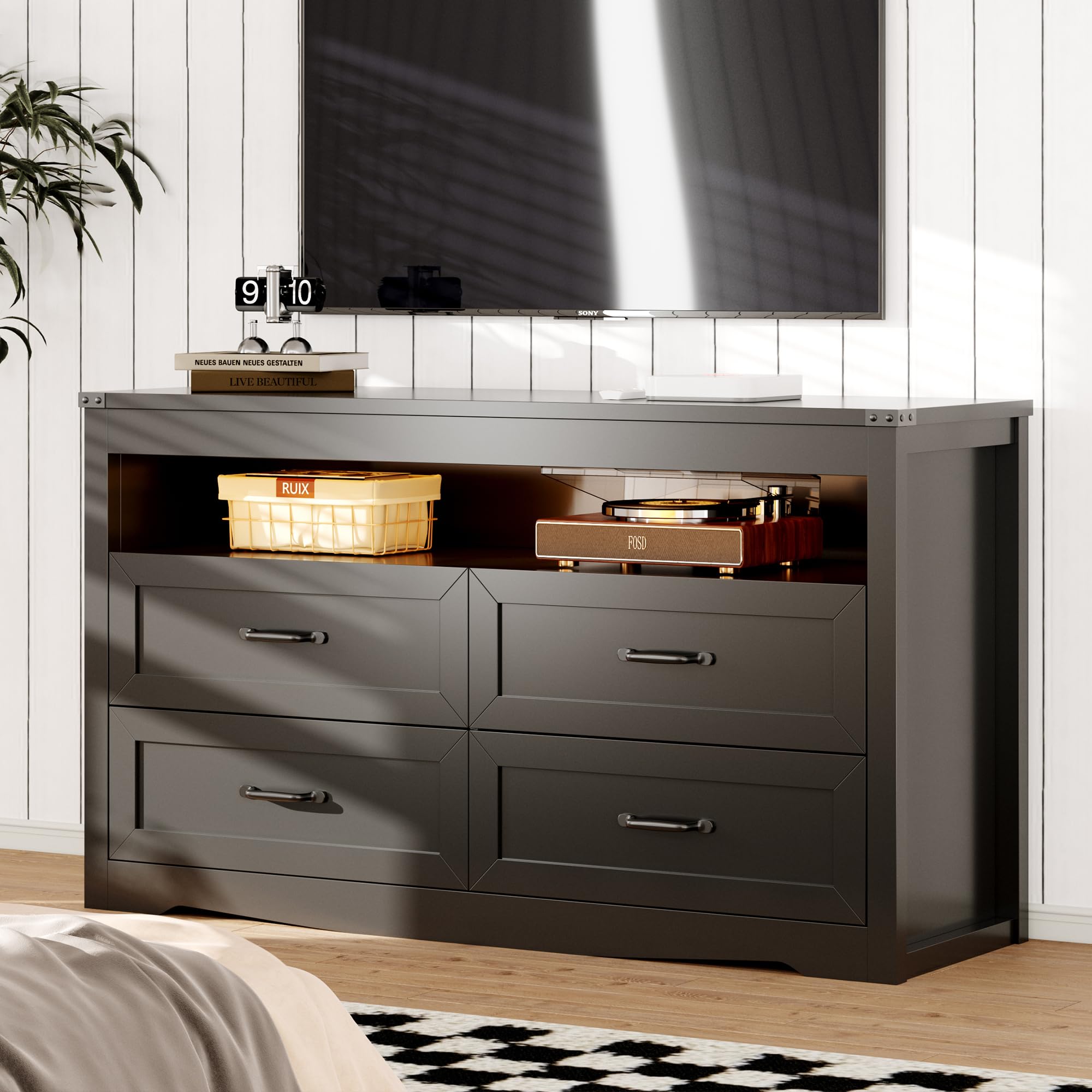 4 Drawer Dresser with LED Lights