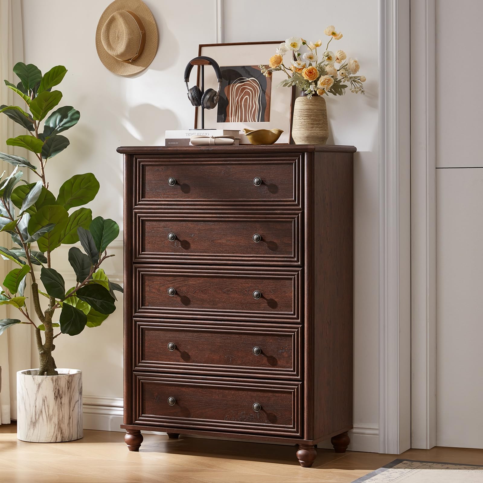 5 Drawer Dresser with Roman Column Design