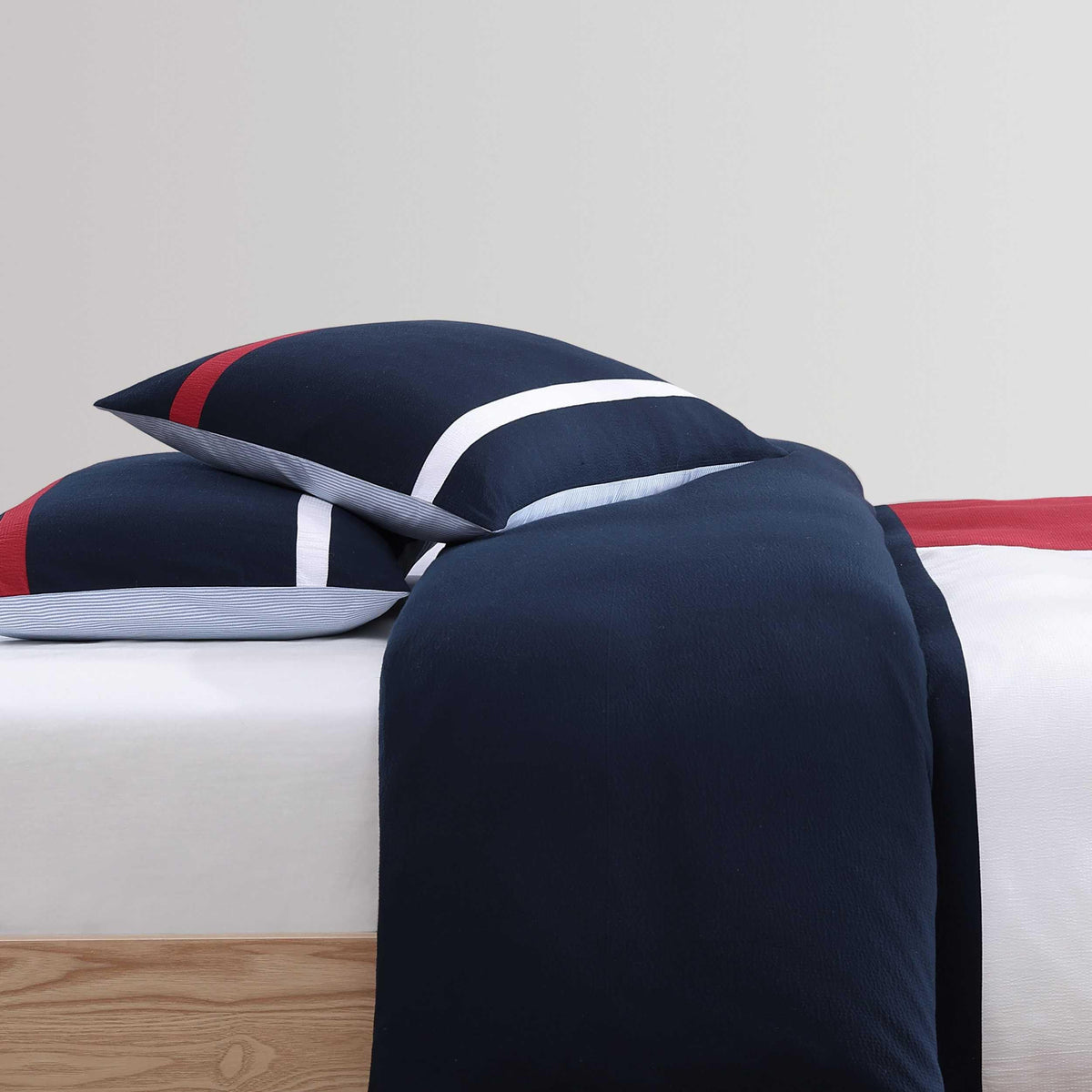Queen Comforter Set - Soft Breathable Seersucker Bedding 3 Piece