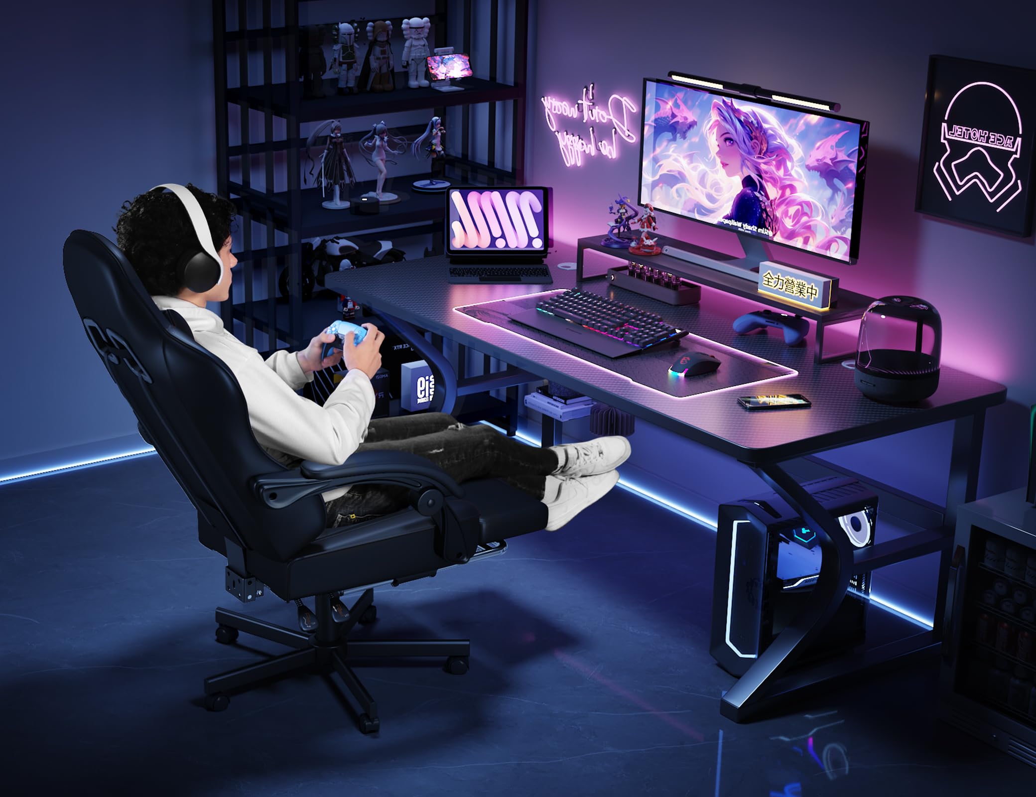 Gaming Chair with Footrest and Lumbar Support
