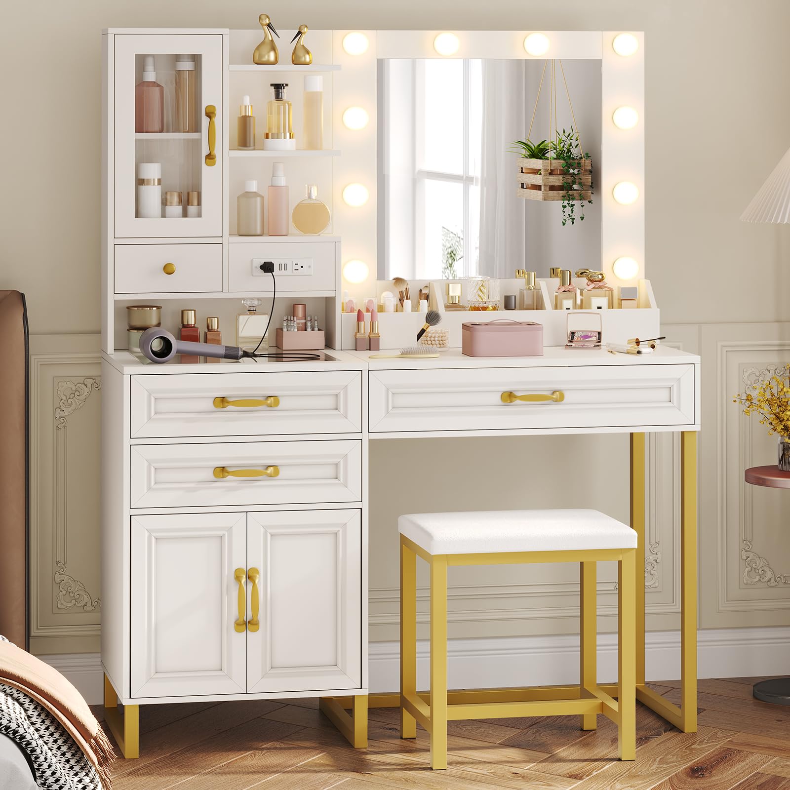 Makeup Vanity Desk with Lighted Mirror and Charging Station