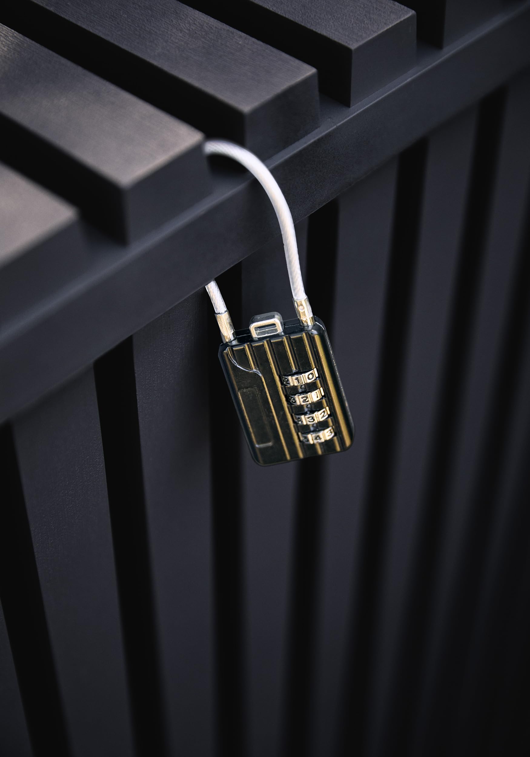 120 Gallon Lockable Deck Storage Box