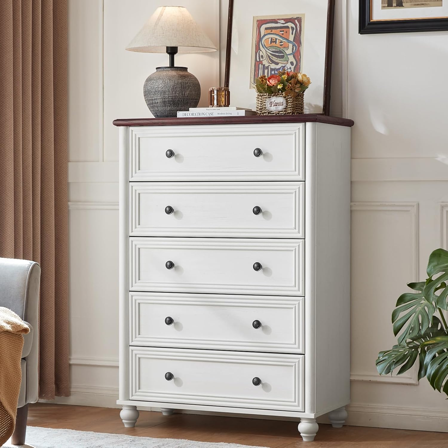 5 Drawer Dresser with Roman Column Design
