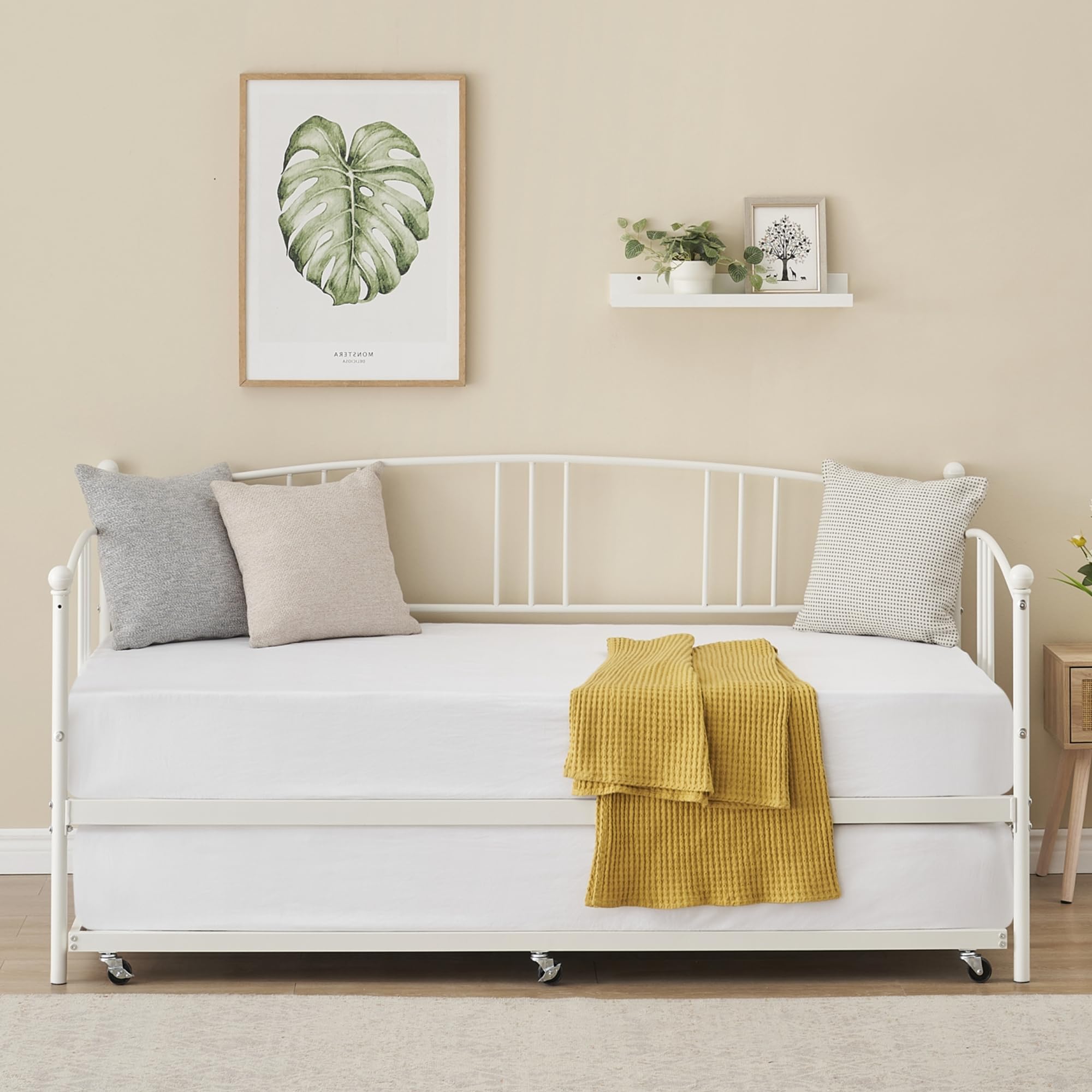 Twin Daybed with Trundle and Casters
