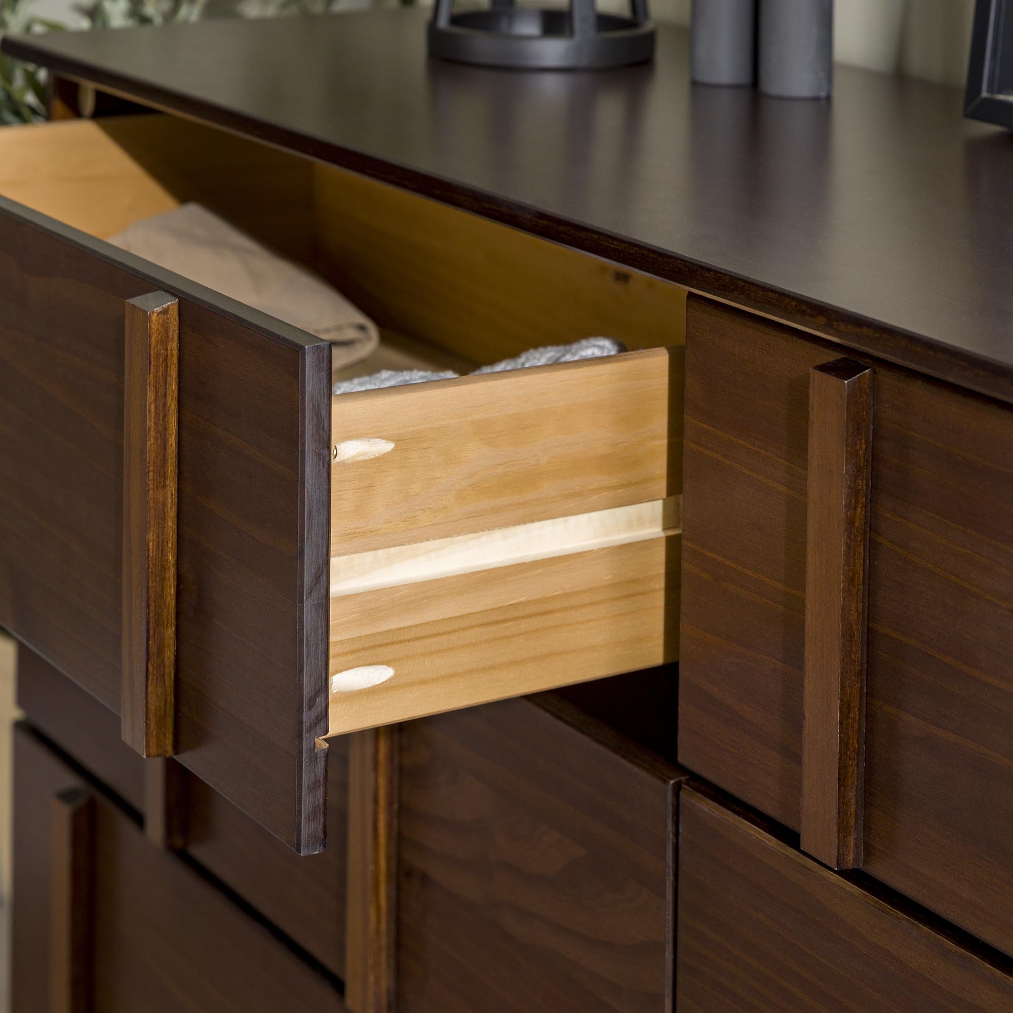 6-Drawer Solid Pine Wood Dresser 60 Inch Walnut