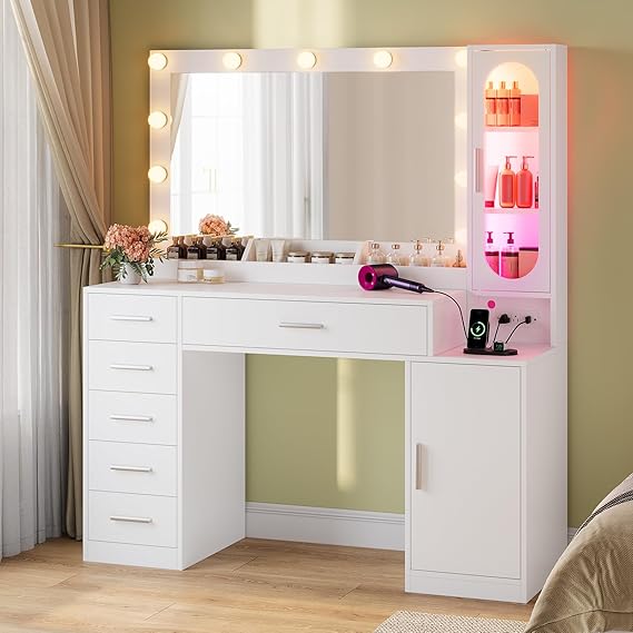 Fluted Makeup Vanity Desk with Large Mirror and Lights