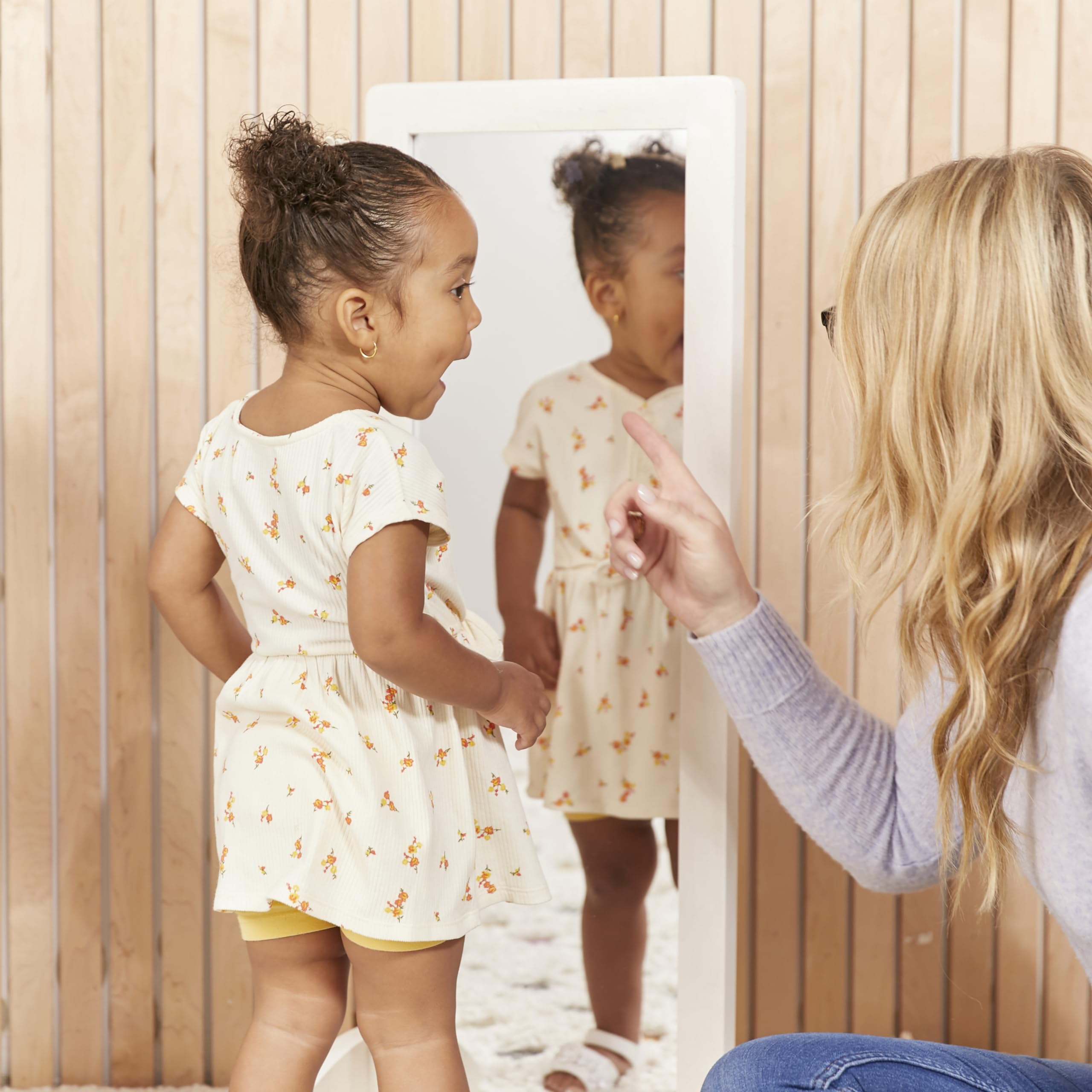 Bi-Directional Floor Mirror for Kids