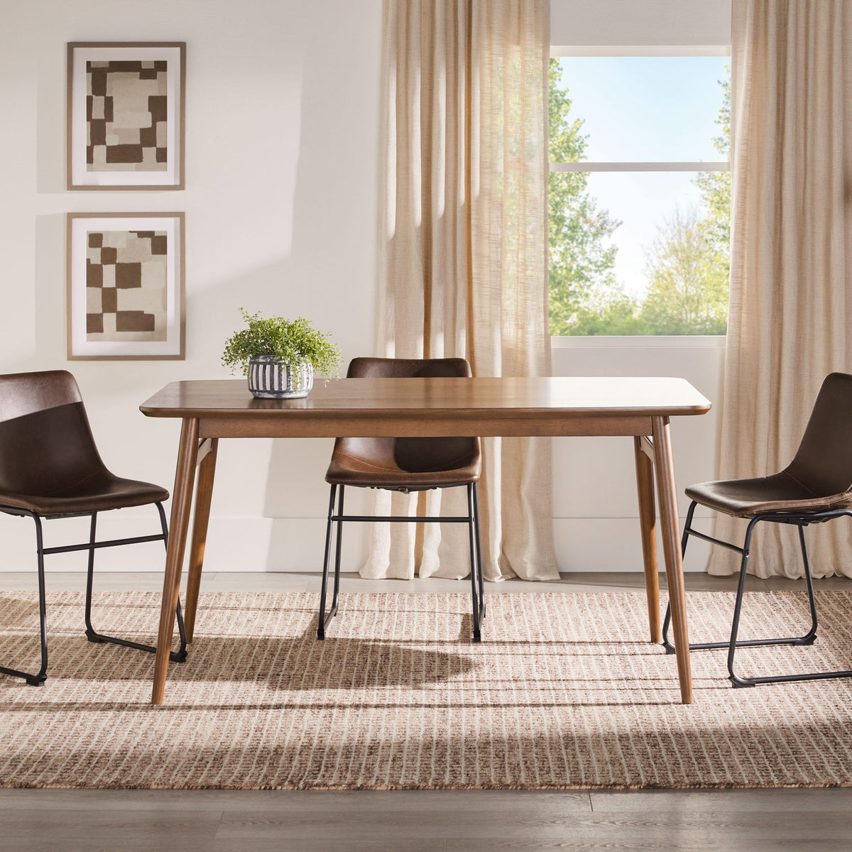 Mid-Century Modern Solid Wood Tapered-Leg Dining Table