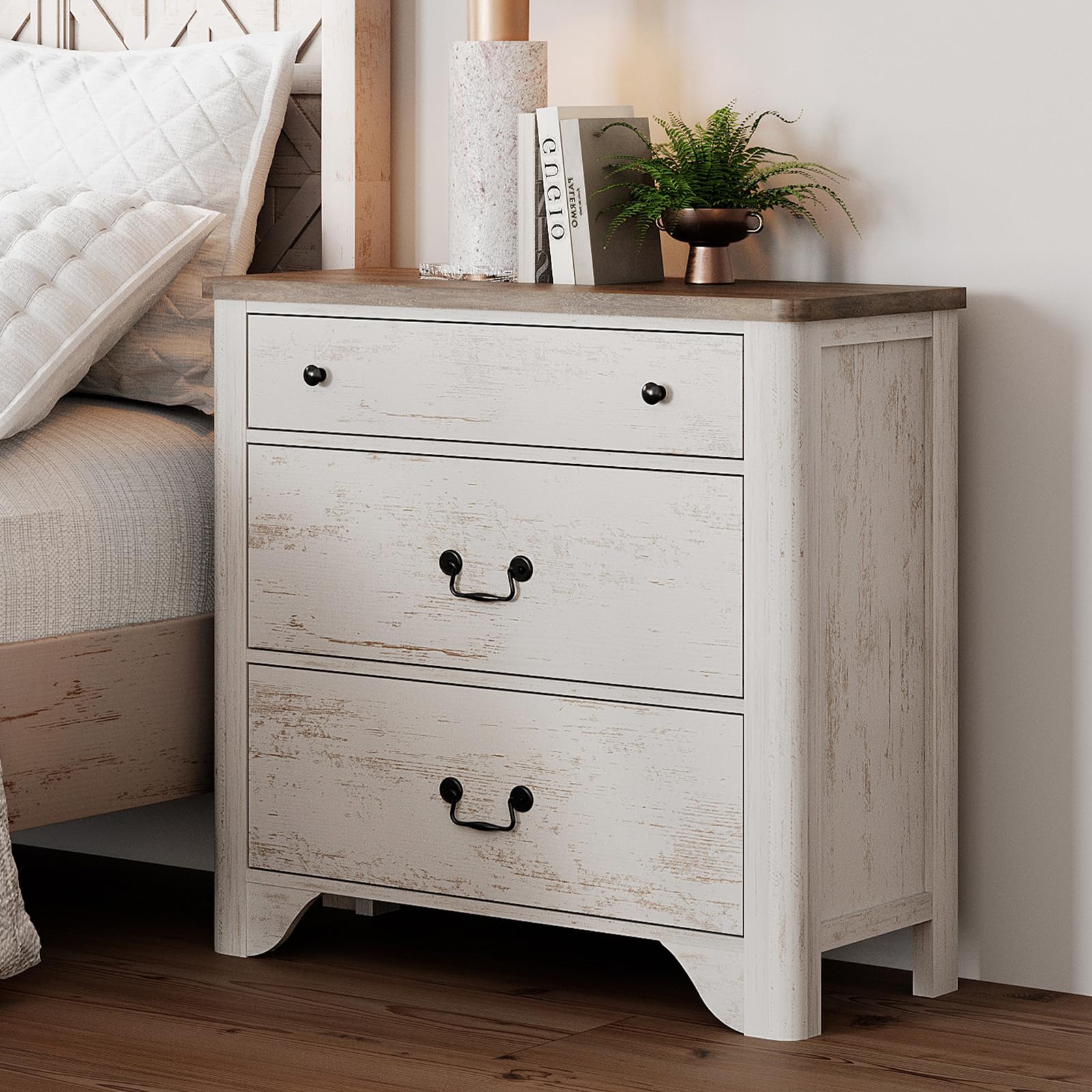 3-Drawer Dresser with Curved Profile Design