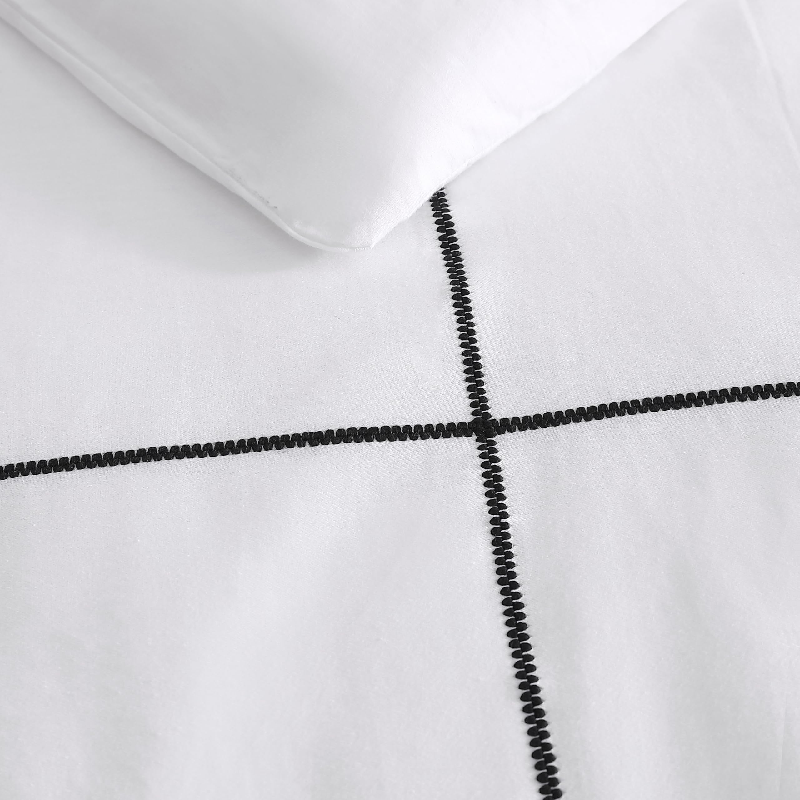 King Comforter Set - Zig Zag White/Black Cotton Sateen