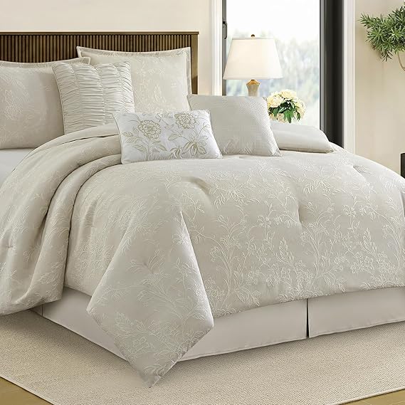 King Geometric Jacquard Comforter Set - Sage