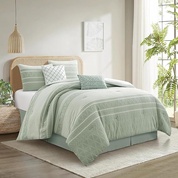 6-Piece King Comforter Set White Jacquard Geometric