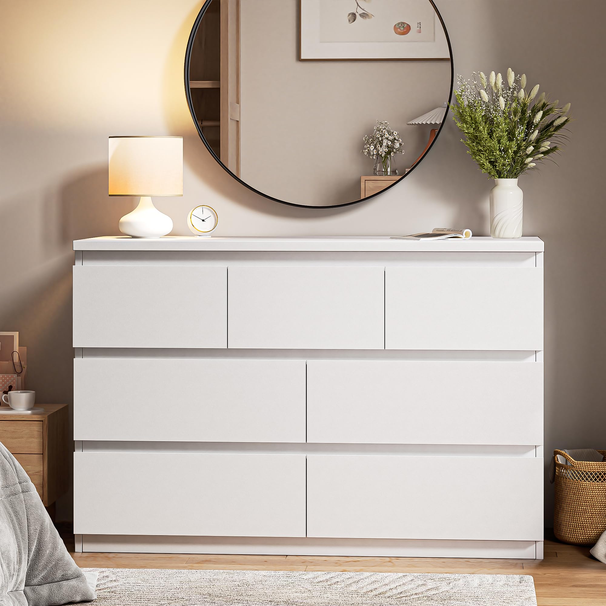 7 Drawer Dresser for Bedroom with Deep Storage