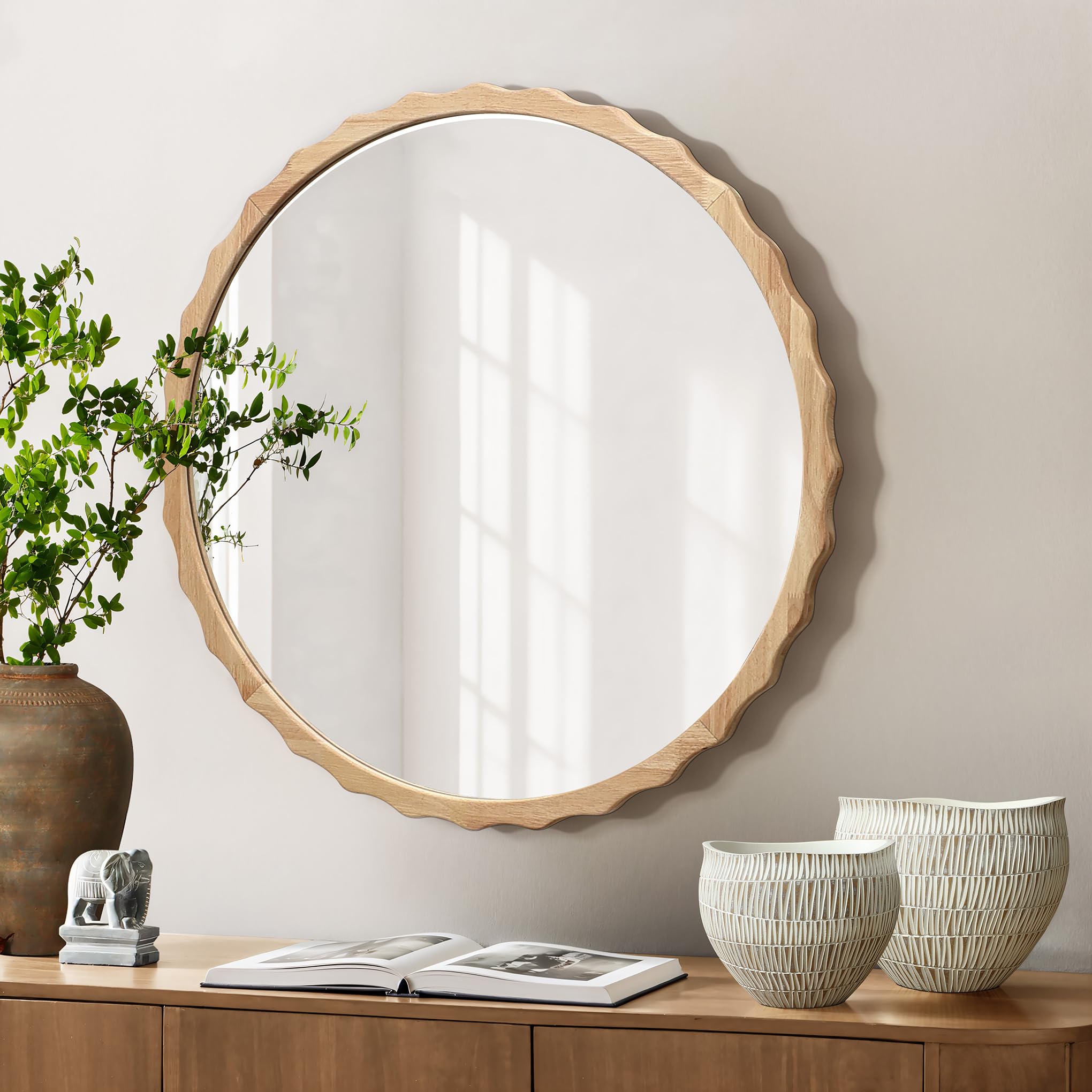 32" Round Wall Mirror with Natural Rubberwood Scalloped Frame