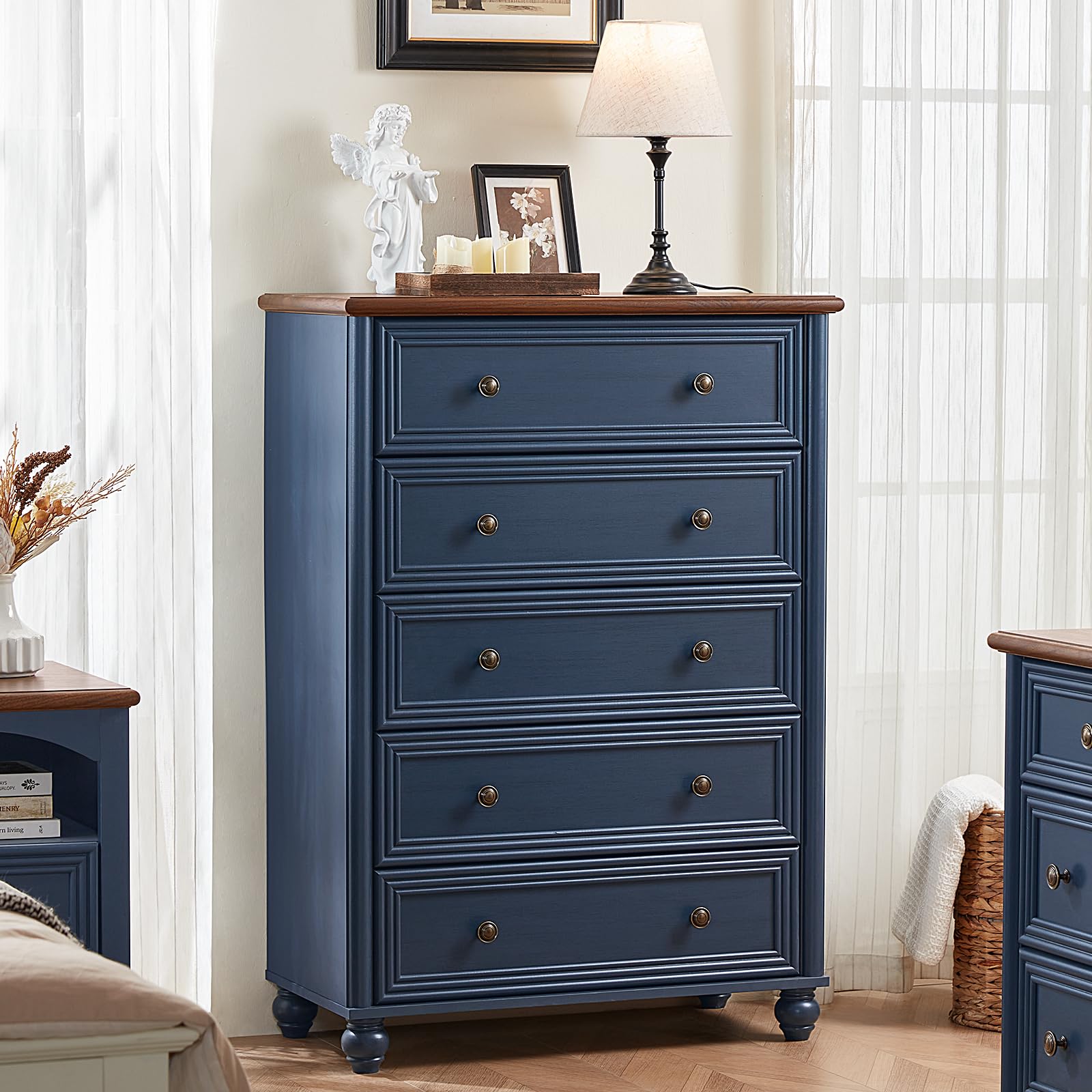 5 Drawer Dresser with Roman Column Design