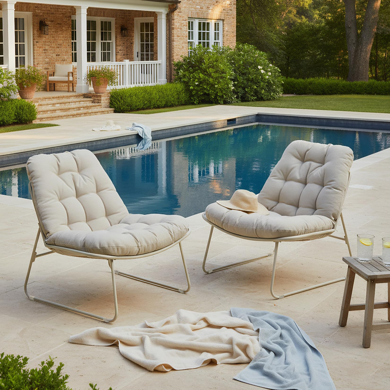 Outdoor Metal Lounge Chair with Cushion - Weather Resistant Patio Furniture