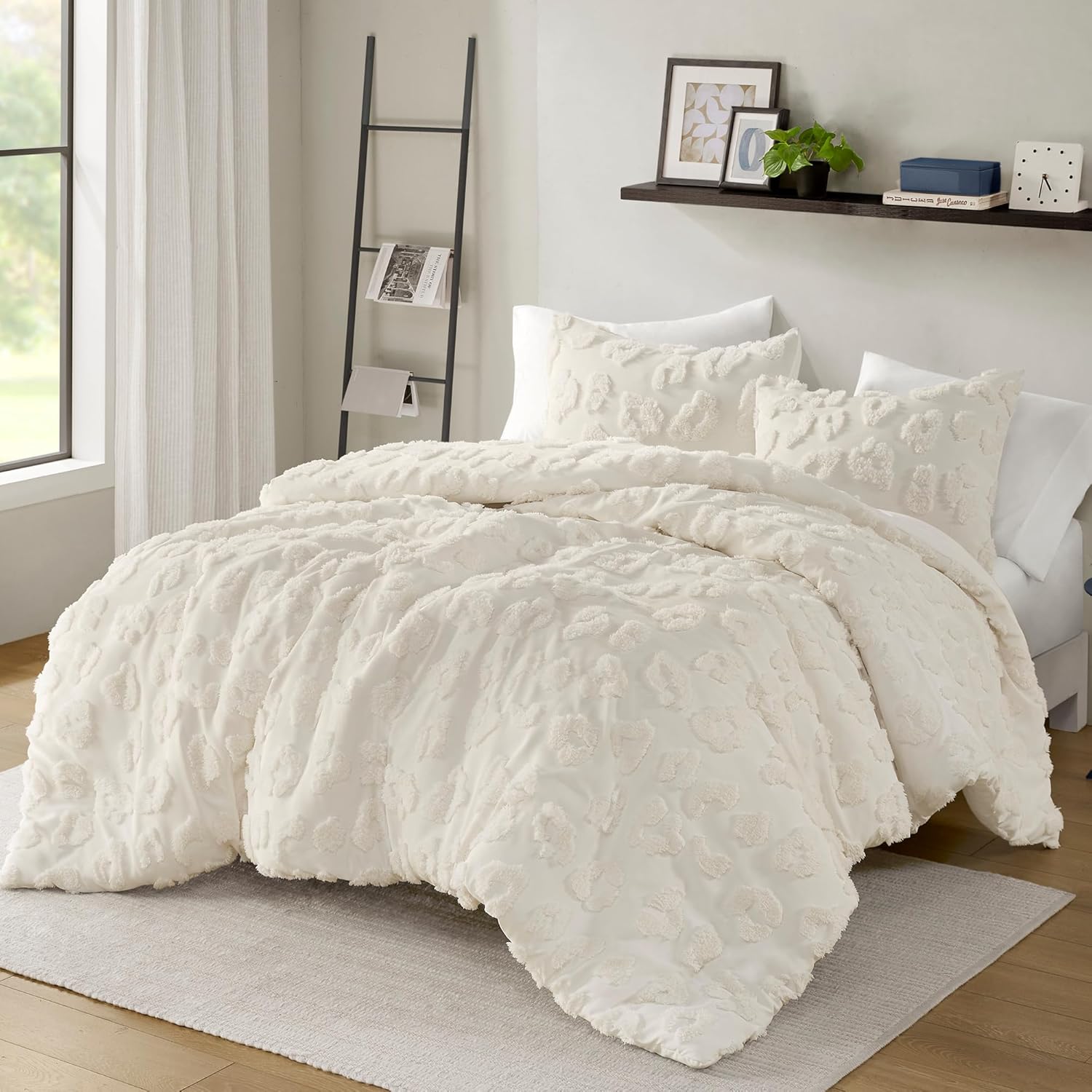 Chenille Tufted Animal Print Comforter Set - Full/Queen Off-White 3 Piece