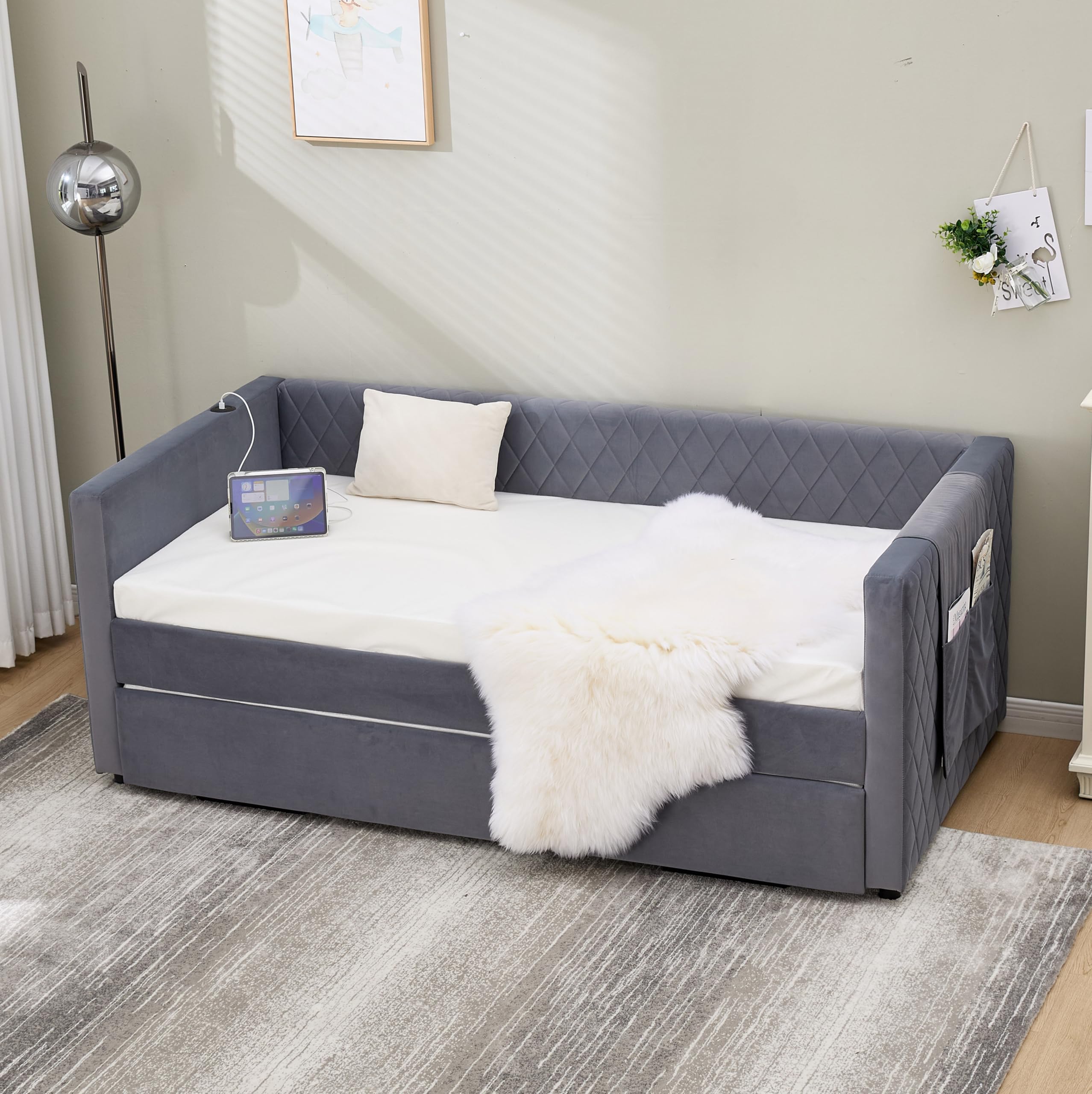 Twin Size Upholstered Daybed with Trundle and Charging Station