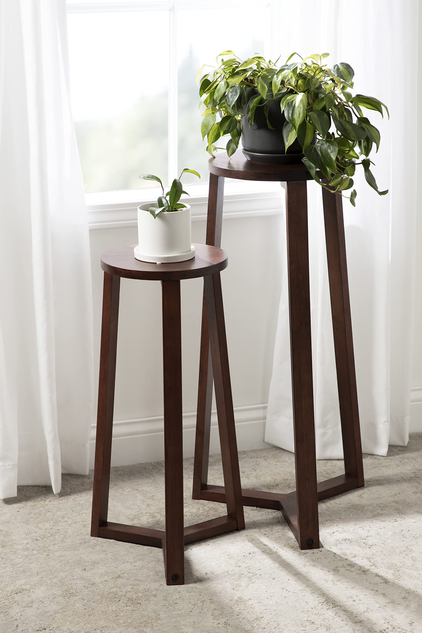 Kate and Laurel Rioux Modern Nesting Tables, Set of 2, Walnut Brown, Transitional Side Tables with Nesting Design for Stylish and Functional Home Decor