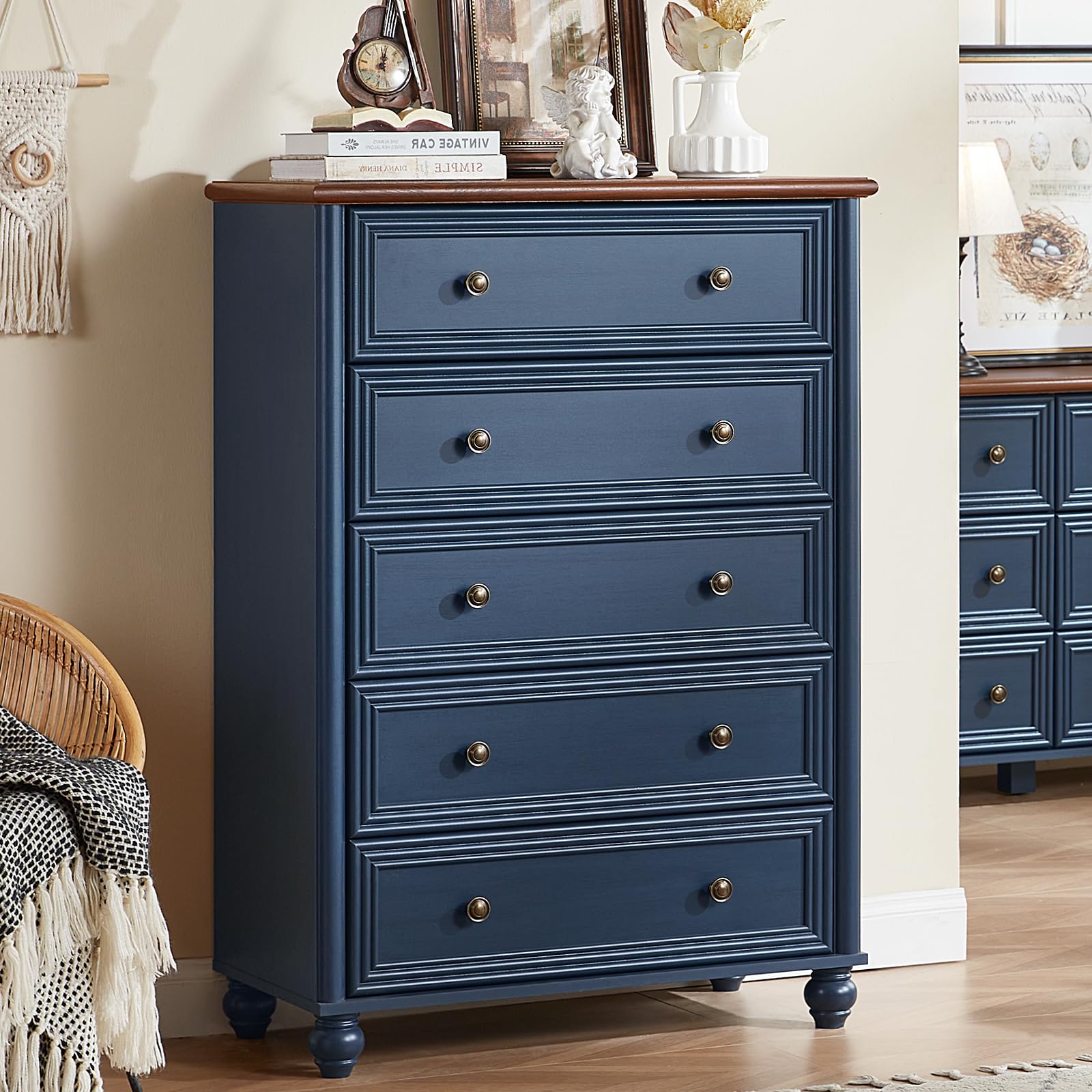 5 Drawer Dresser with Roman Column Design