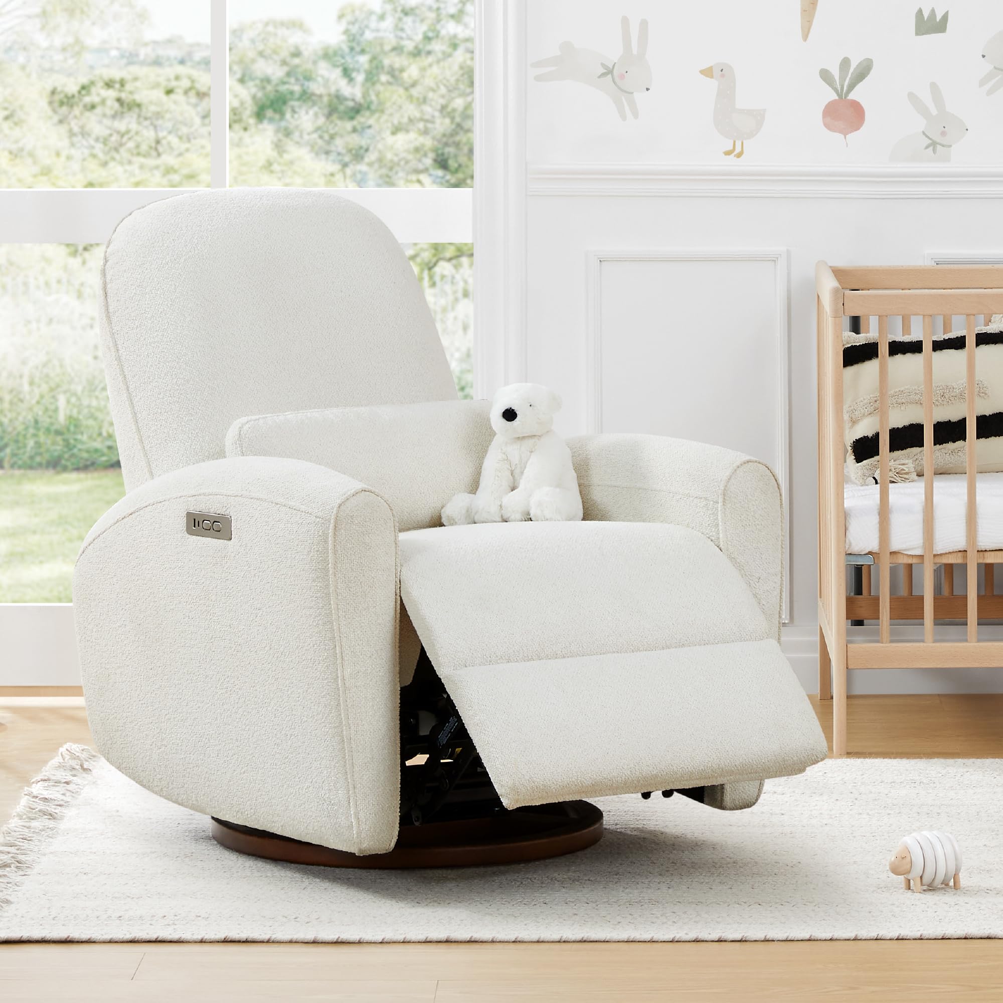 Power Recliner Chair with Swivel and USB Charging