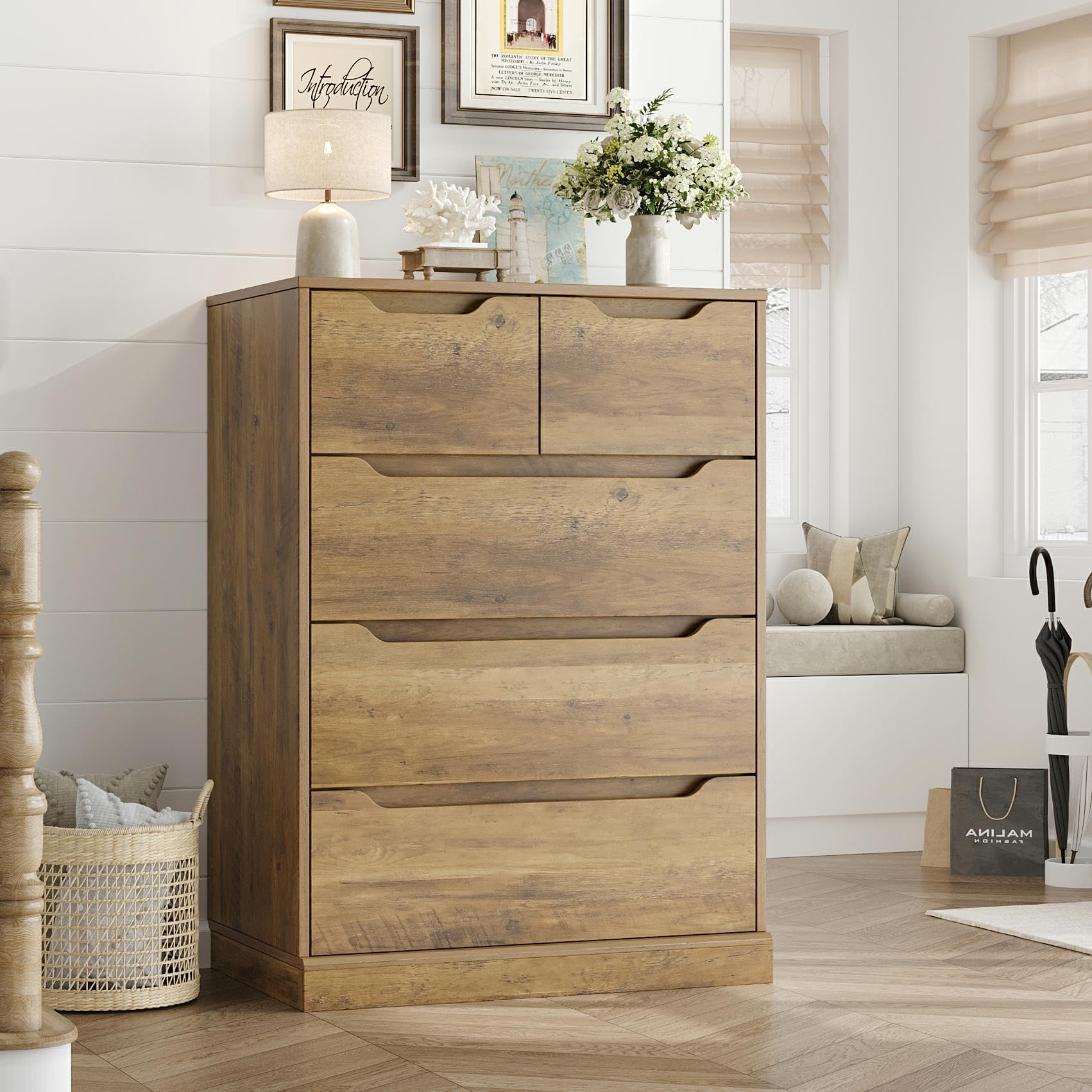 Modern 5 Drawer Dresser with Storage