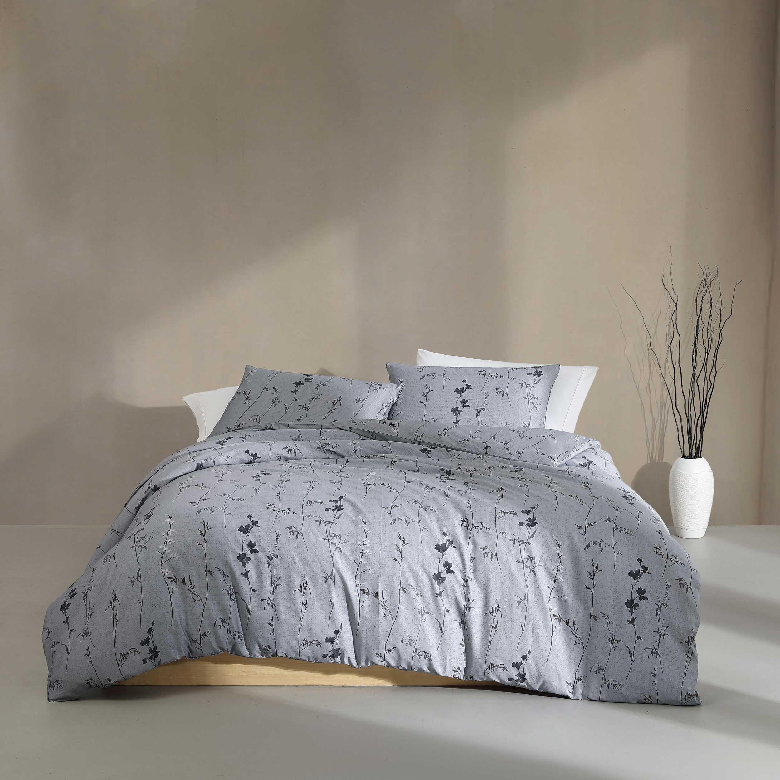 King Cotton Sateen Comforter Set with Shams - Wildflower Dusk Grey
