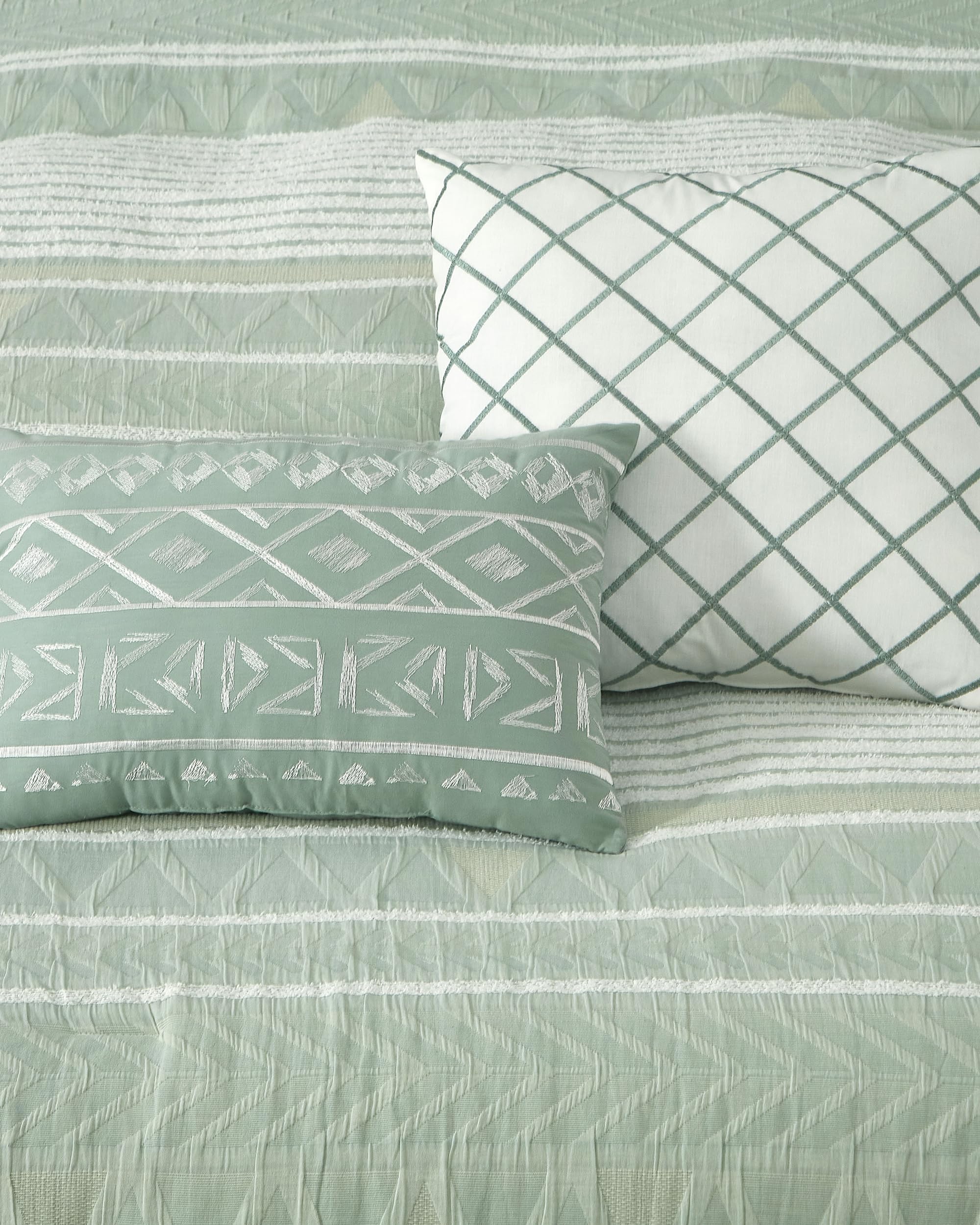 King Geometric Jacquard Comforter Set - Sage