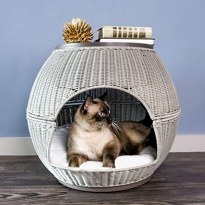 Igloo Pet Bed with Table Top