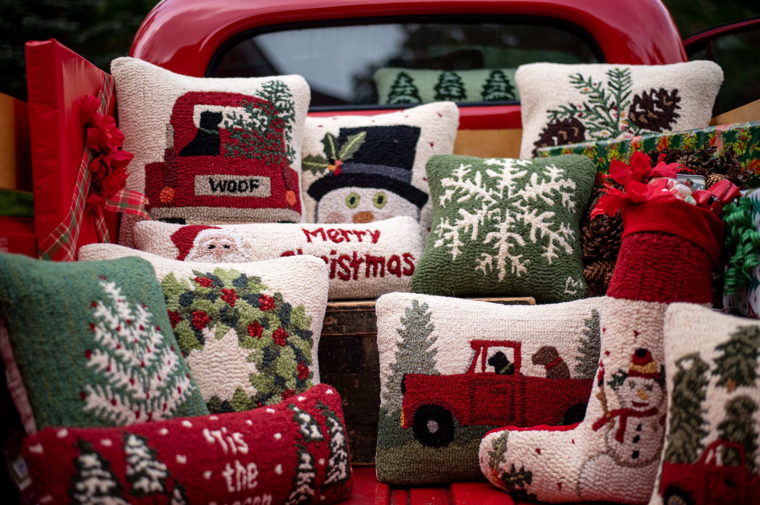 Pine Snowflake Hand-Hooked Wool Decorative Throw Pillow