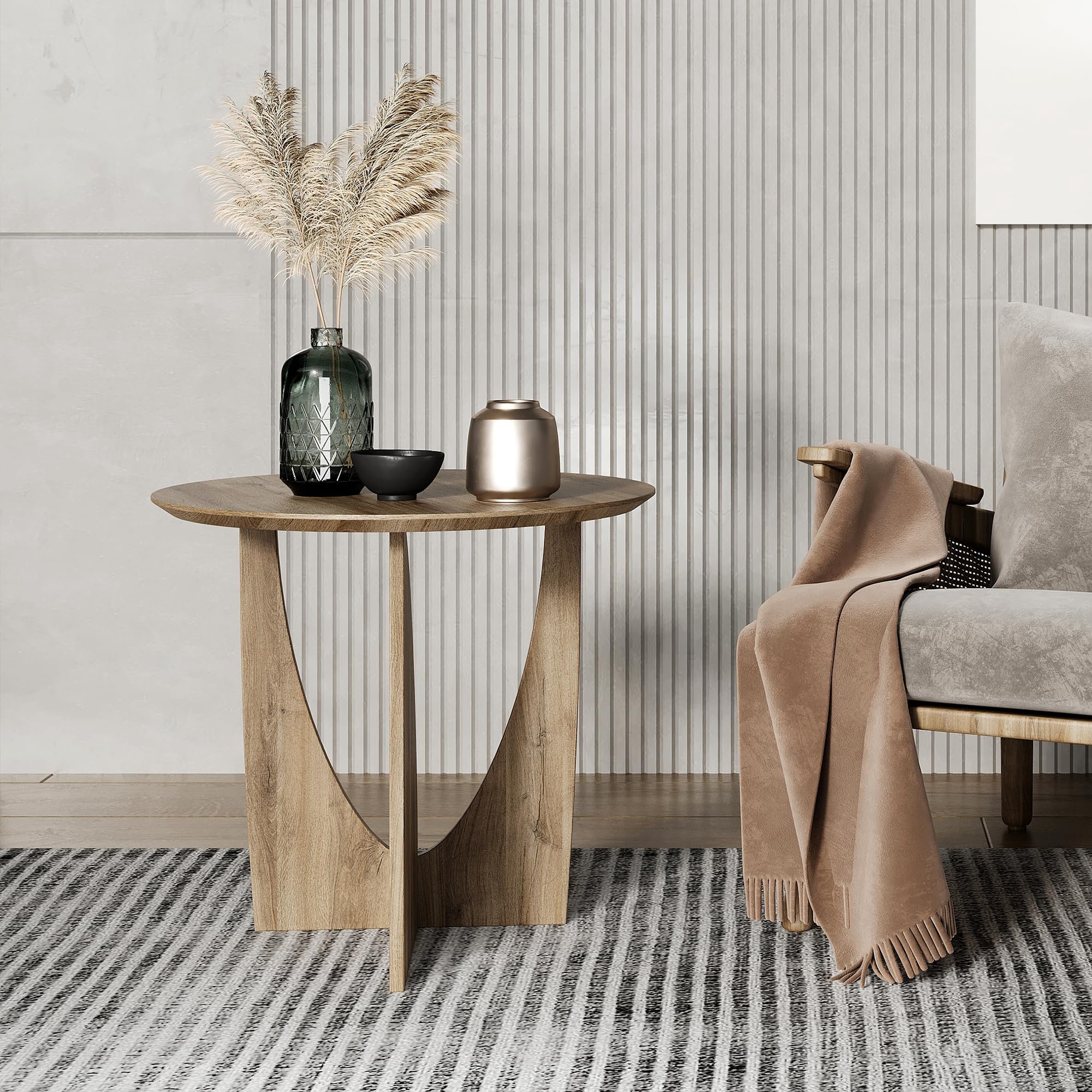 Round Side Table with Oak Veneer