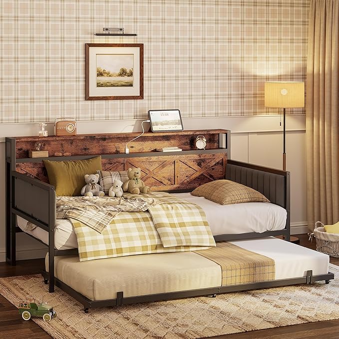 Daybed with Trundle and Charging Station