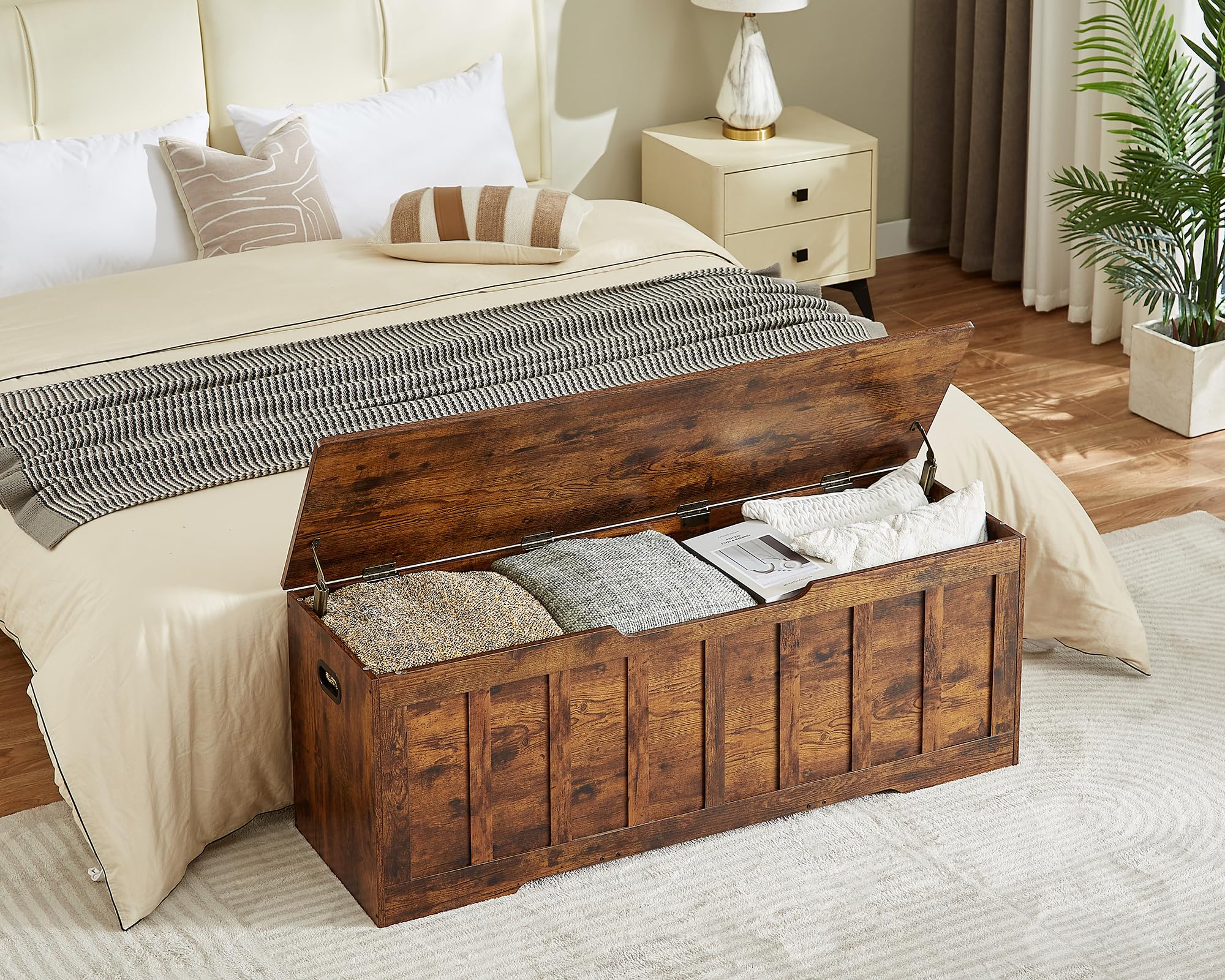 Storage Bench with Safety Hinges